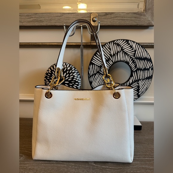 Michael Kors Trisha shoulder bag - Picture 1 of 14